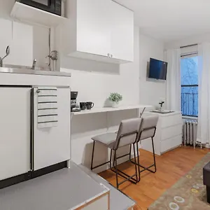 Apartment Elevate At Times Square, New York