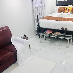 Apartment 10 Minutes Away From Jfk, New York